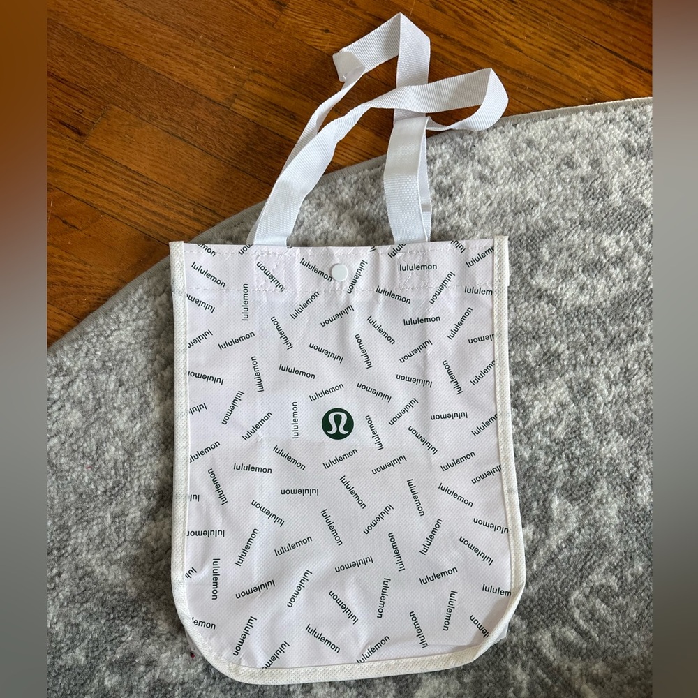 Lululemon limited edition bag